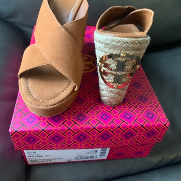 Tory Burch Bailey Espadrille - Picture 8 of 8